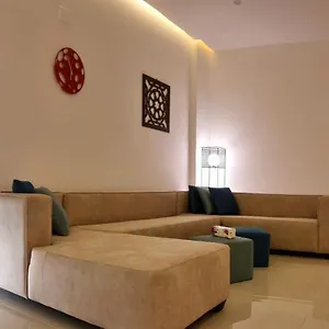 احجز هنا