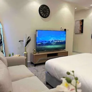 Skyline Studio, Hittin, Self-checkin أستوديو فاخر الرياض